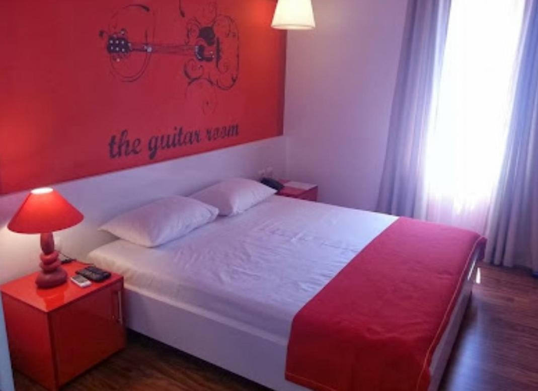 Boutique Artist Hotel Tirana Exterior photo