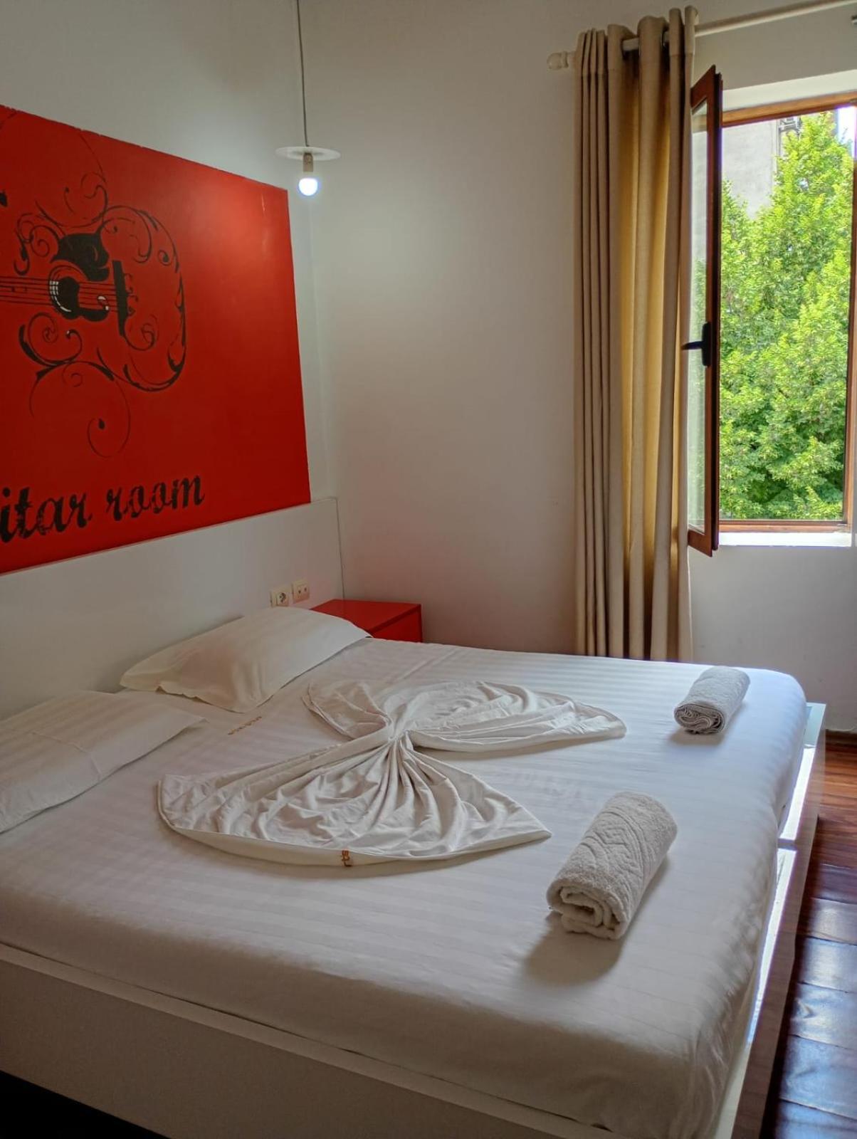 Boutique Artist Hotel Tirana Exterior photo