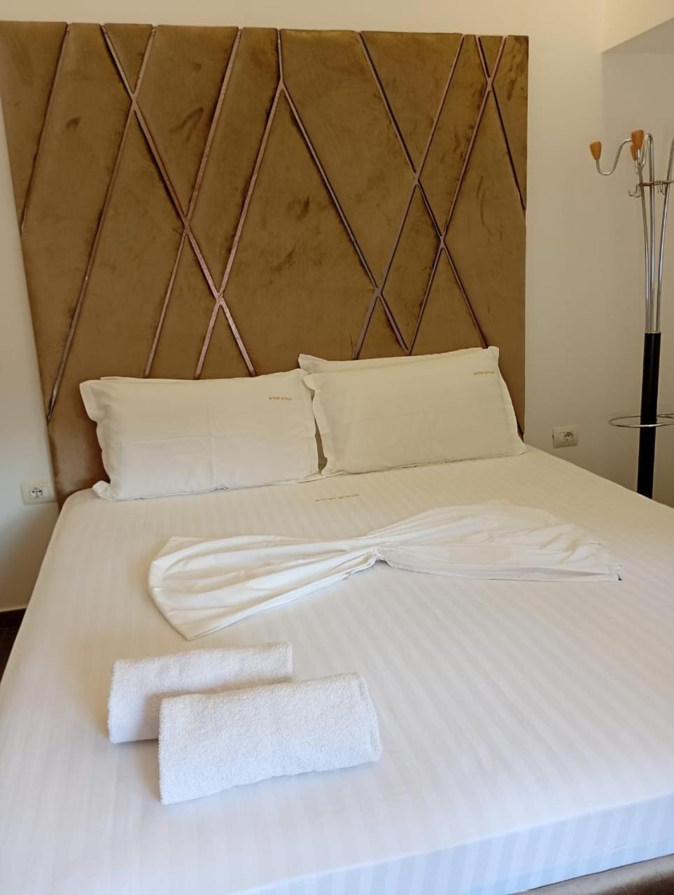 Boutique Artist Hotel Tirana Exterior photo