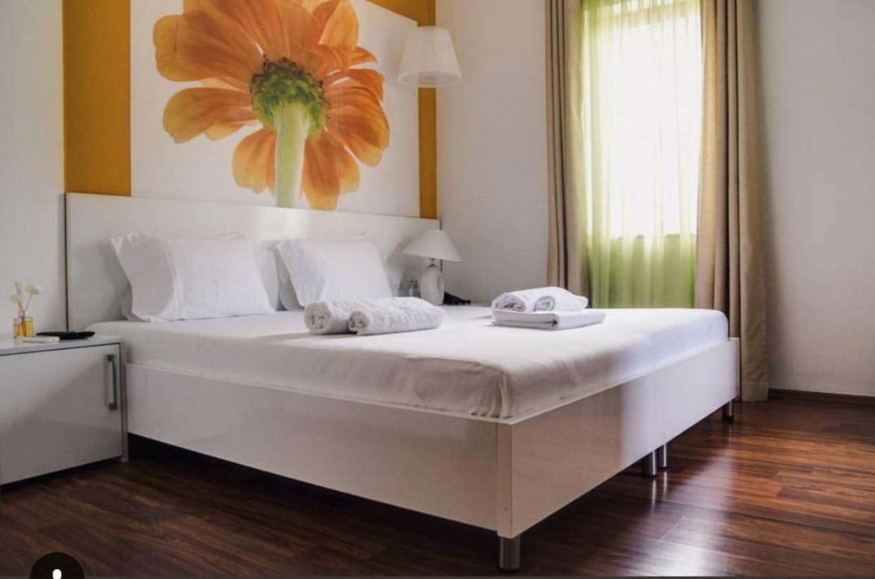 Boutique Artist Hotel Tirana Exterior photo