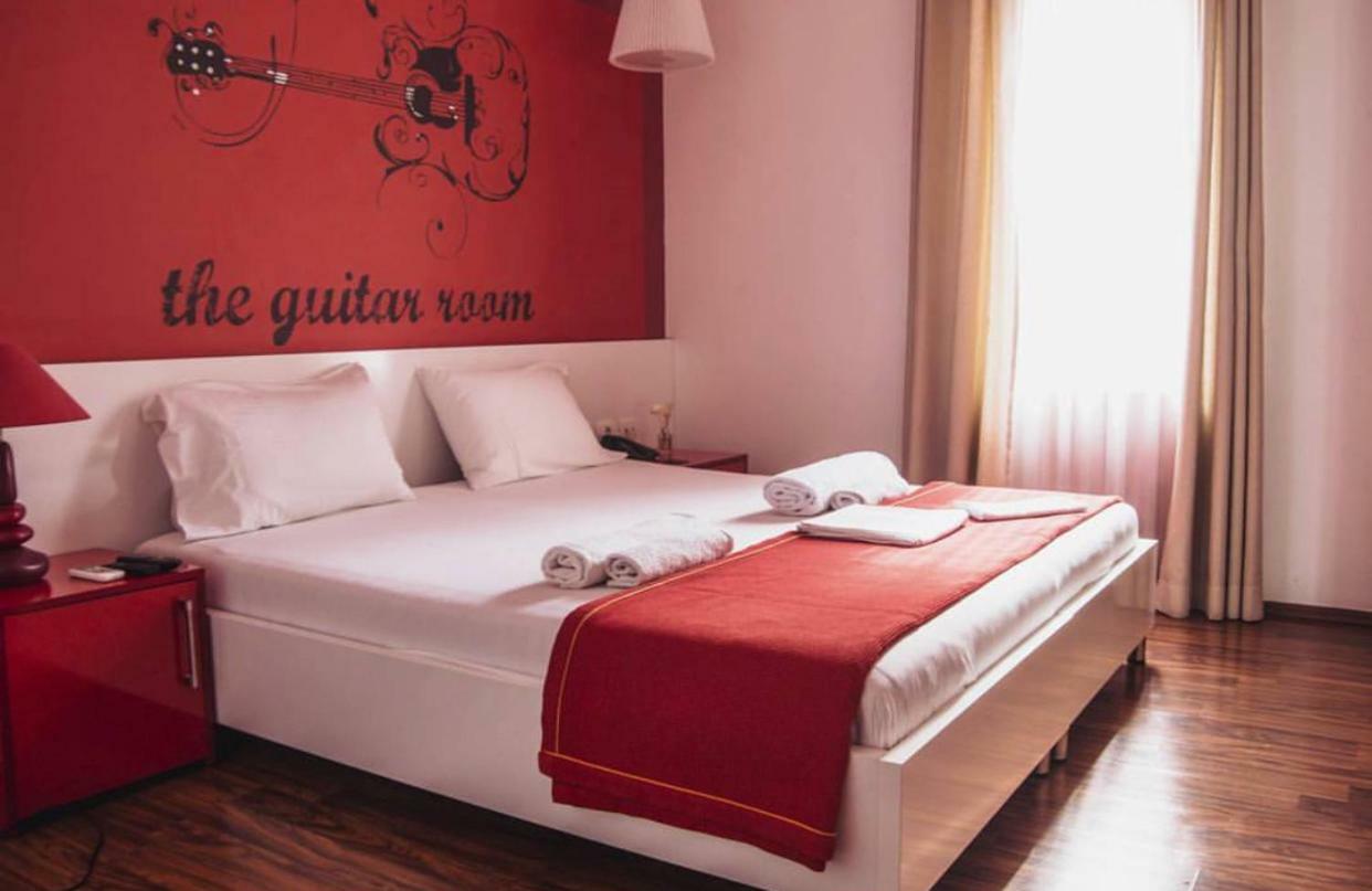 Boutique Artist Hotel Tirana Exterior photo